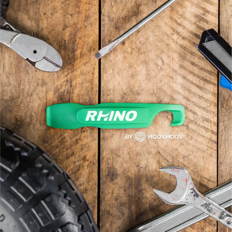 Electric scooter tyre changer