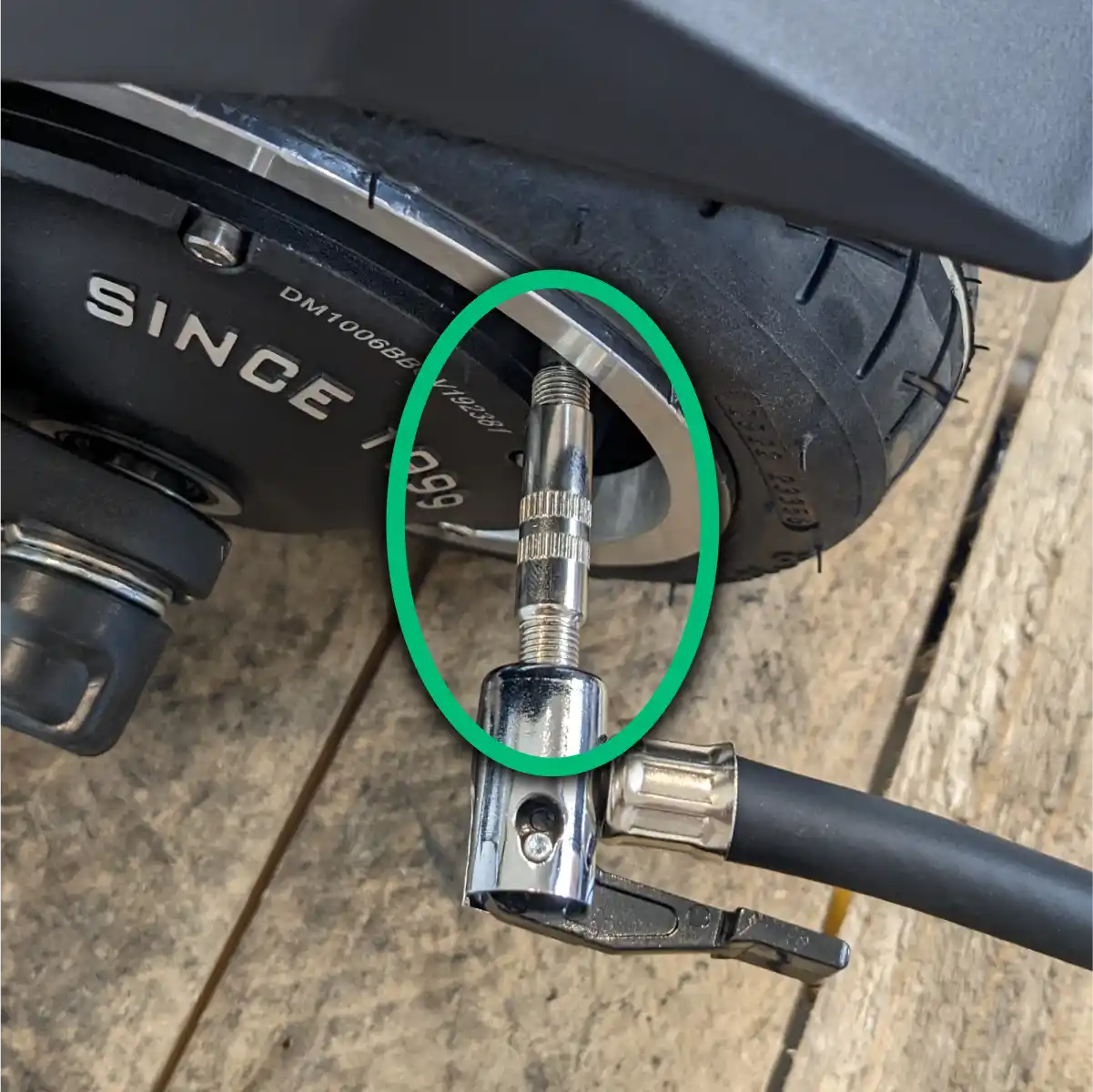 Bike and scooter inflation nozzle