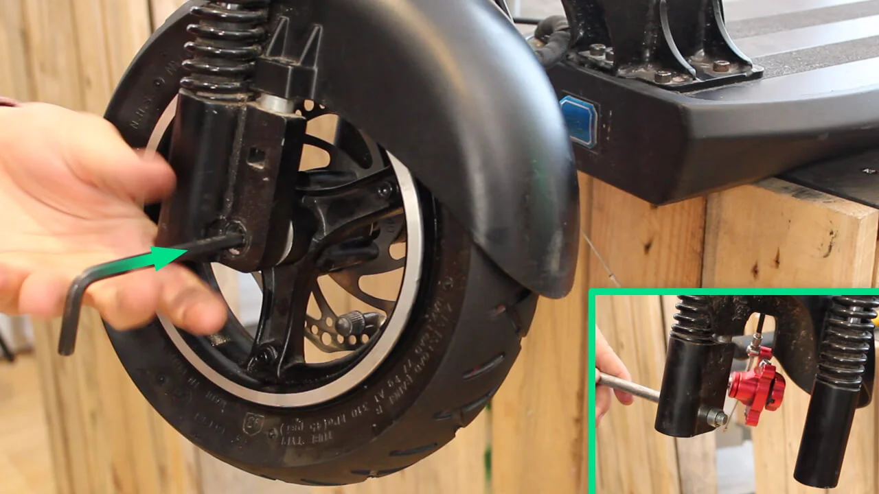Comment changer un pneu de scooter électrique : un guide étape par éta