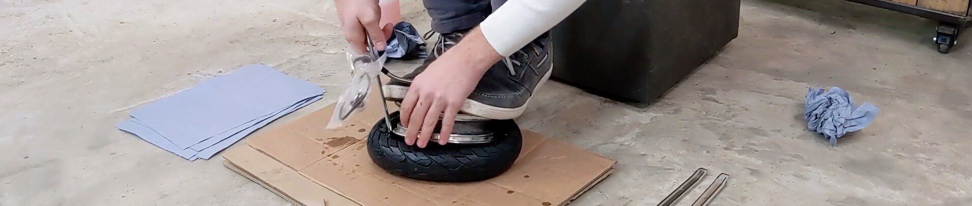 Installation du pneu increvable